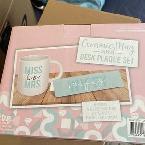 Miss to Mrs Mug and Wifey Desk Plaque